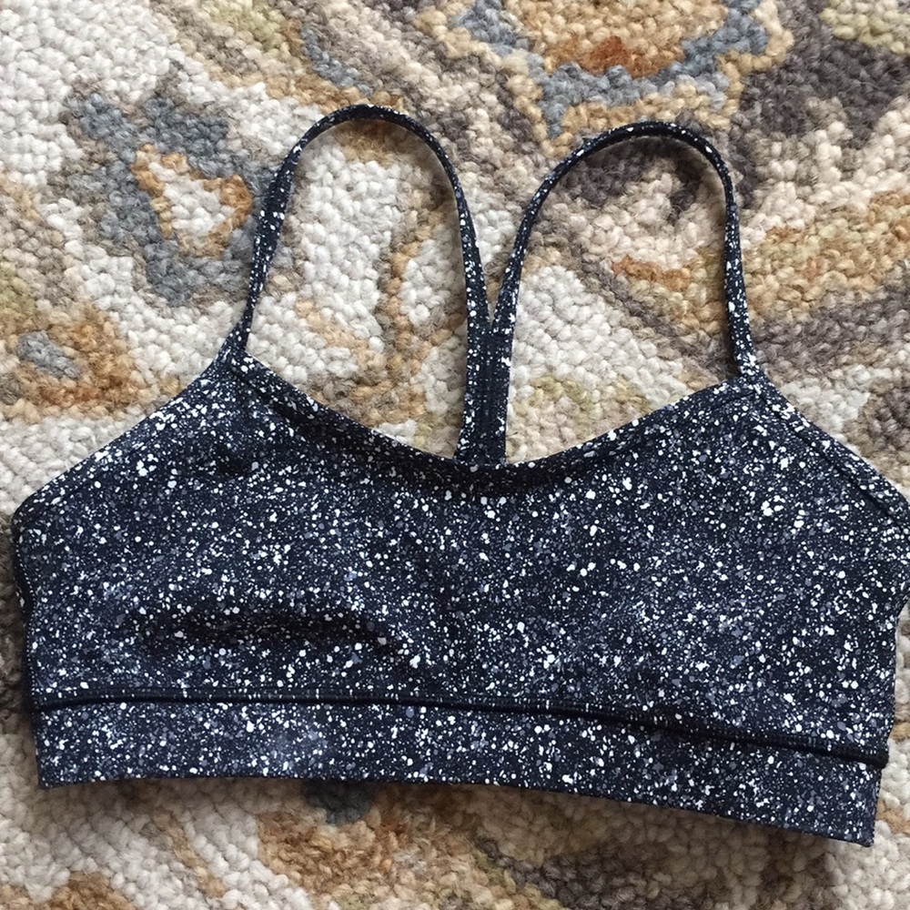 Black and White Lululemon Sports Bra
